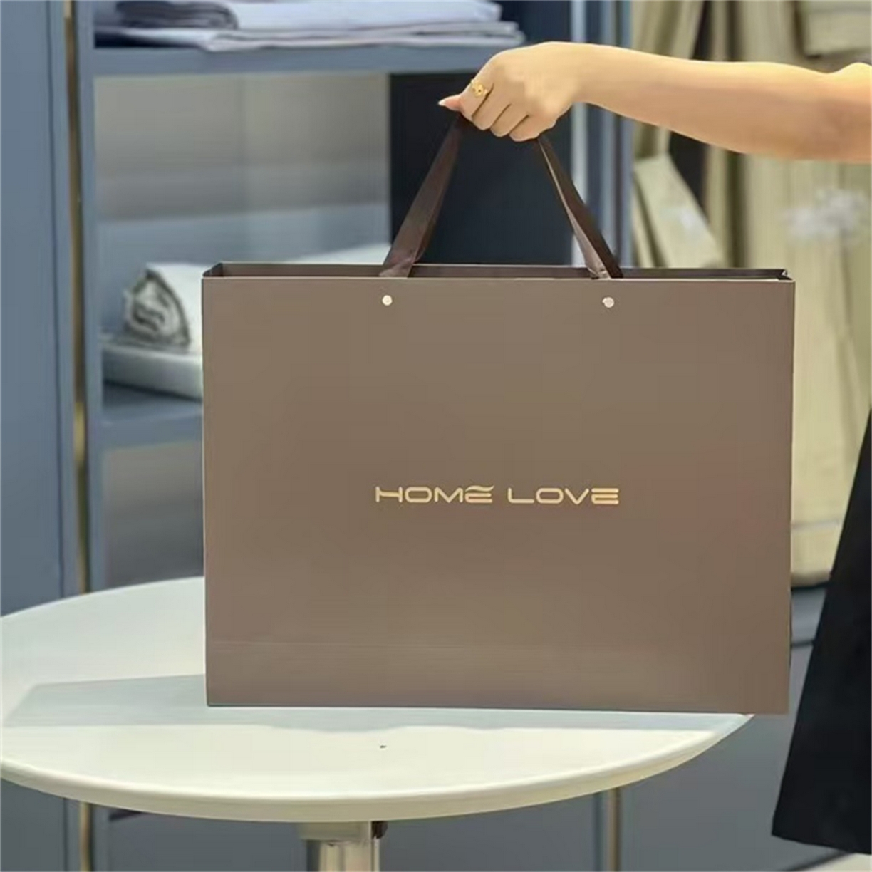 91家纺网 家纺一手货源 找家纺 （总）芯丝路家纺 2026春夏新款初棉纯色绣花四件套(宽边嵌线工艺款）-菲奥娜