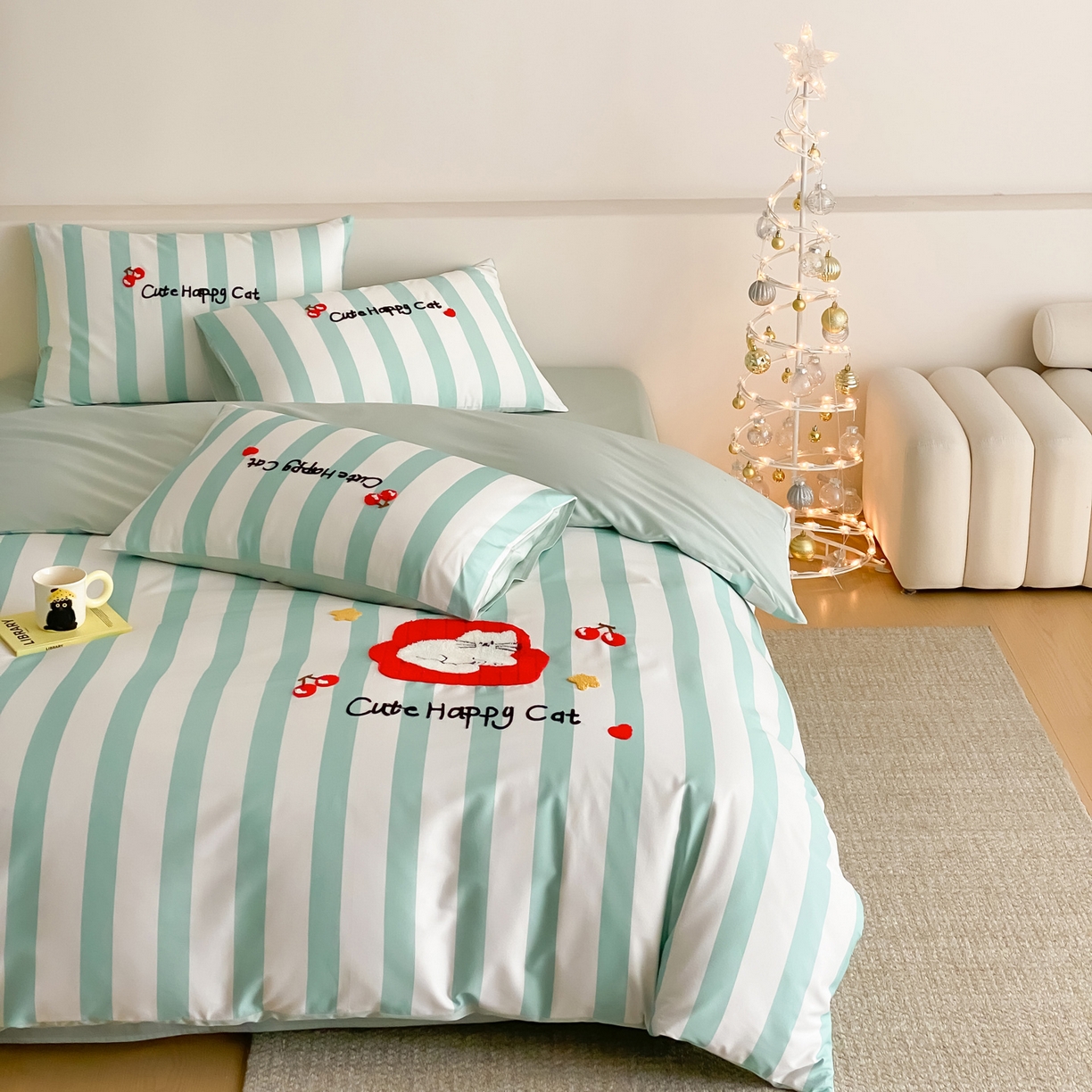 91家纺网 家纺一手货源 找家纺 如一 2026新款50S数码全棉长绒棉纯棉毛巾绣四件套 沙发猫