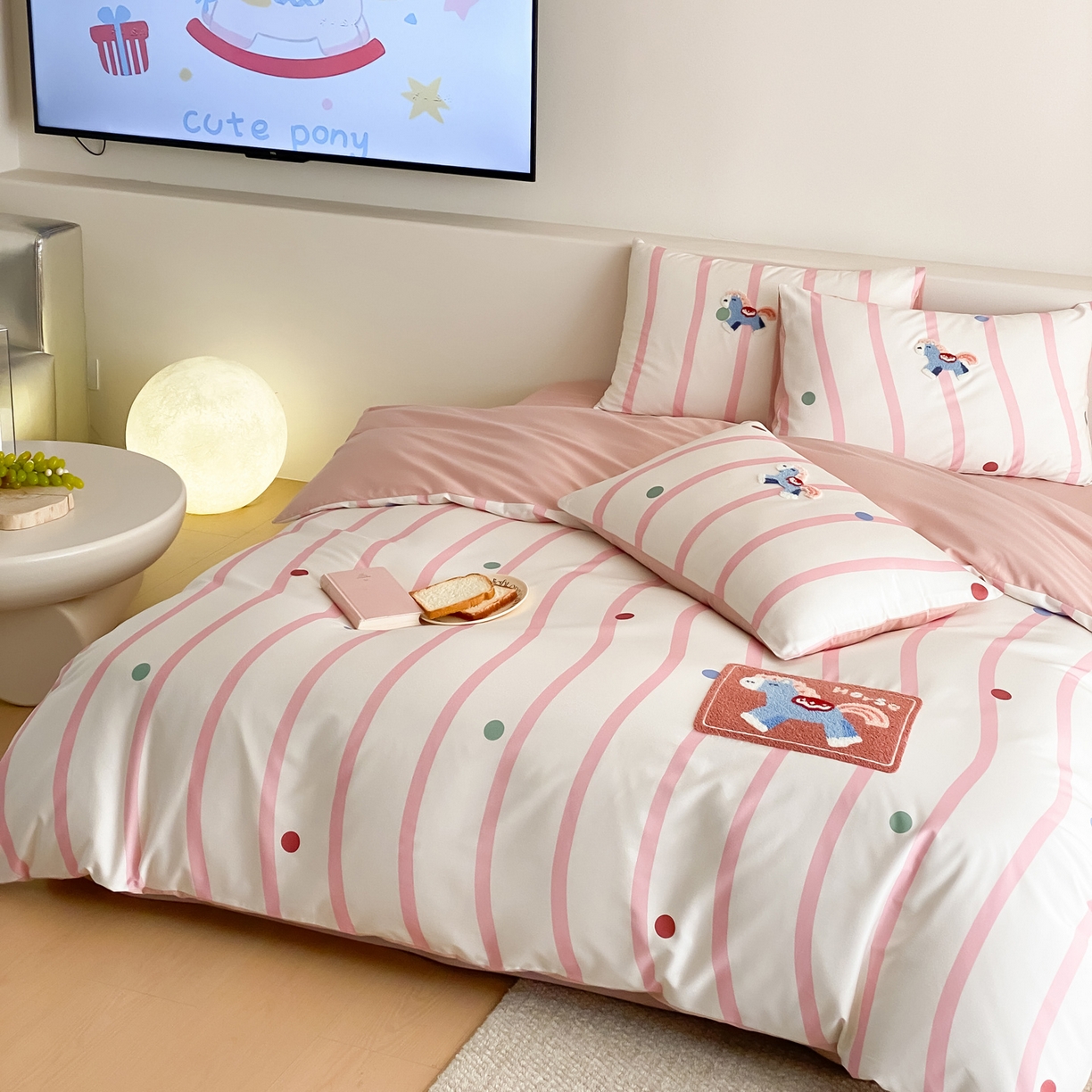 91家纺网 家纺一手货源 找家纺 如一 2026新款50S数码全棉长绒棉纯棉毛巾绣四件套 萌萌马