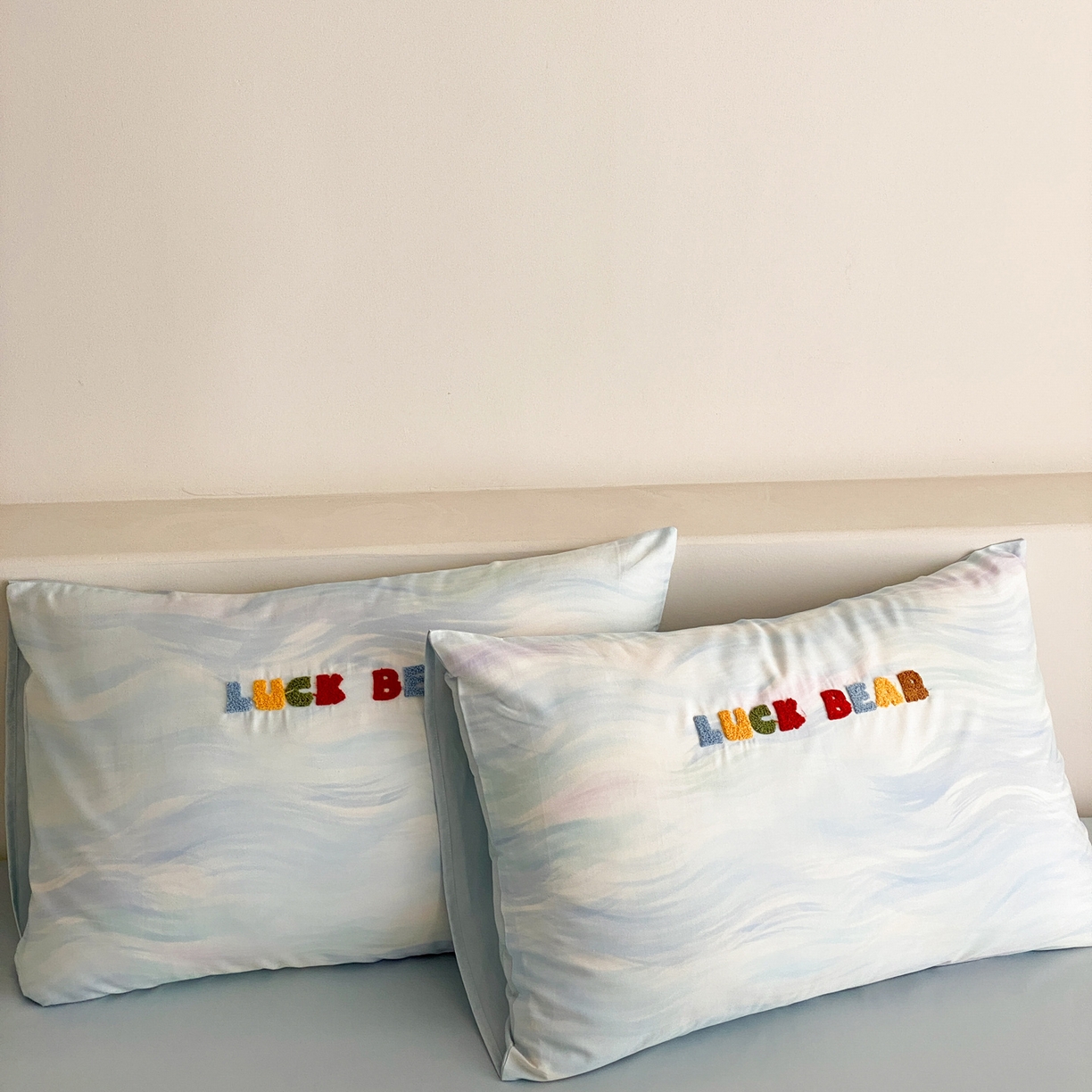 91家纺网 家纺一手货源 找家纺 如一 2026新款50S数码全棉长绒棉纯棉毛巾绣四件套 幸运熊