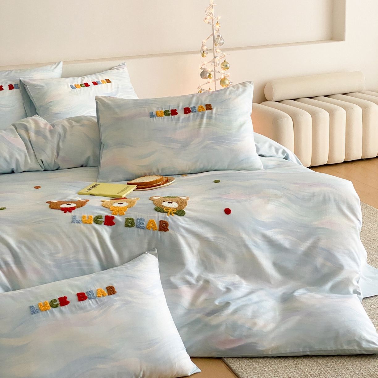 91家纺网 家纺一手货源 找家纺 如一 2026新款50S数码全棉长绒棉纯棉毛巾绣四件套 幸运熊