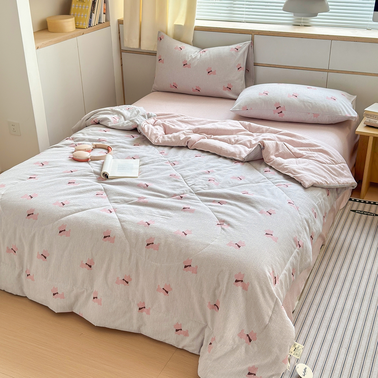 91家纺网 家纺一手货源 找家纺 老帅的工厂店 2026新款A类大豆色织提花夏被 软狗贴贴