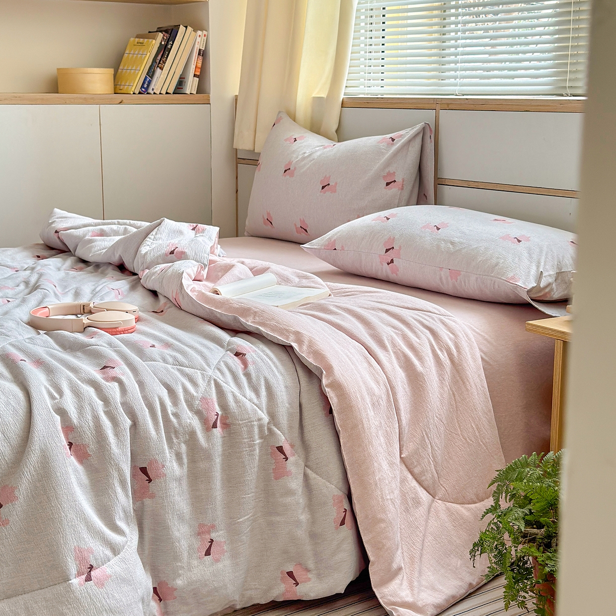 91家纺网 家纺一手货源 找家纺 老帅的工厂店 2026新款A类大豆色织提花夏被 软狗贴贴