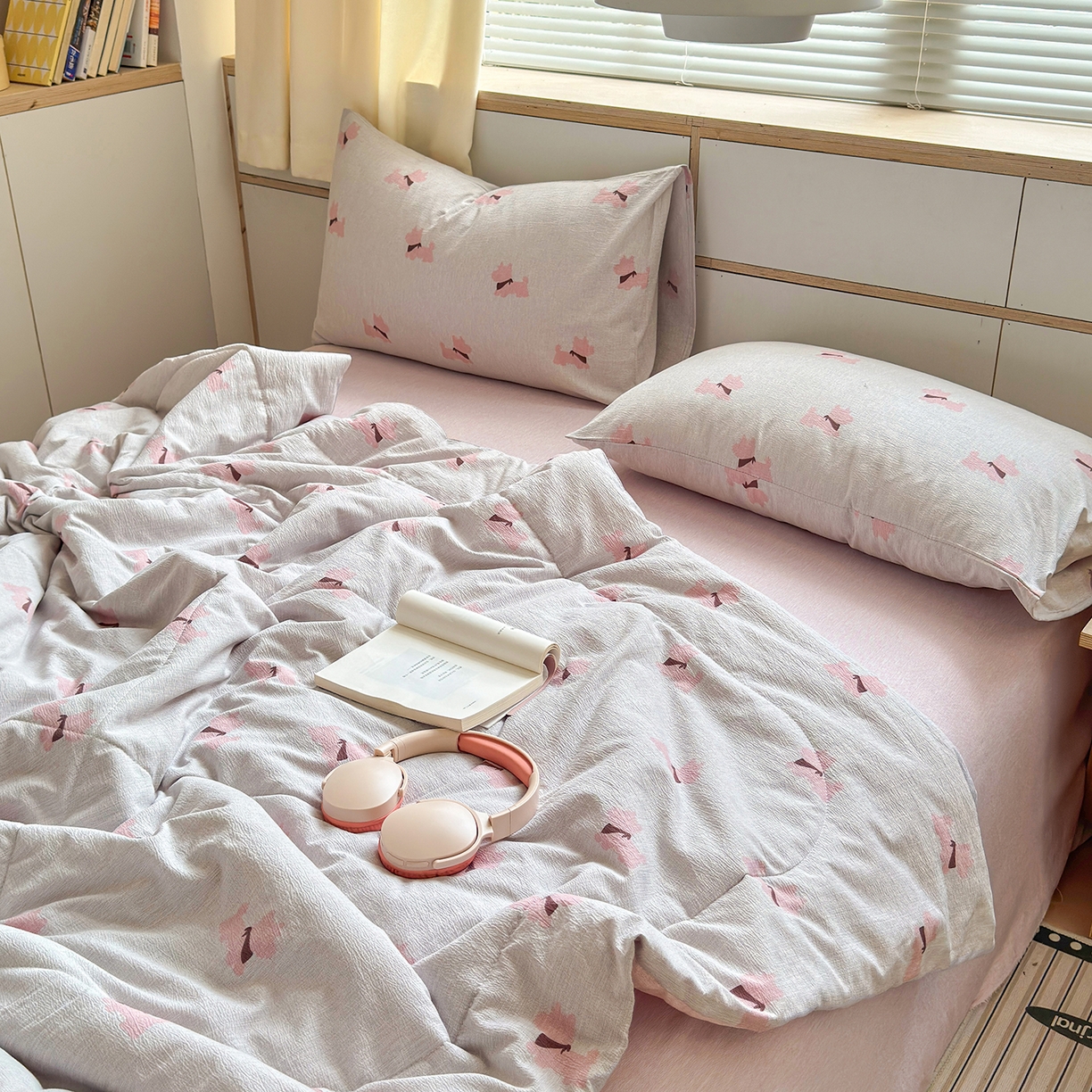 91家纺网 家纺一手货源 找家纺 老帅的工厂店 2026新款A类大豆色织提花夏被 软狗贴贴