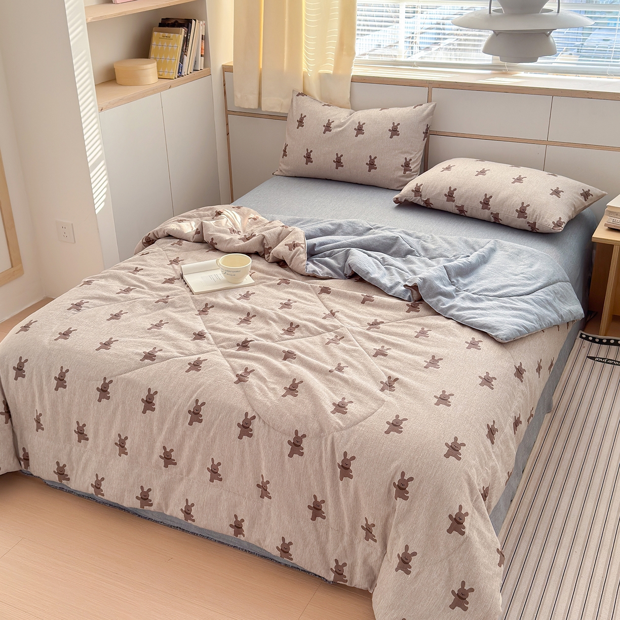 91家纺网 家纺一手货源 找家纺 老帅的工厂店 2026新款A类大豆色织提花夏被 棕兔