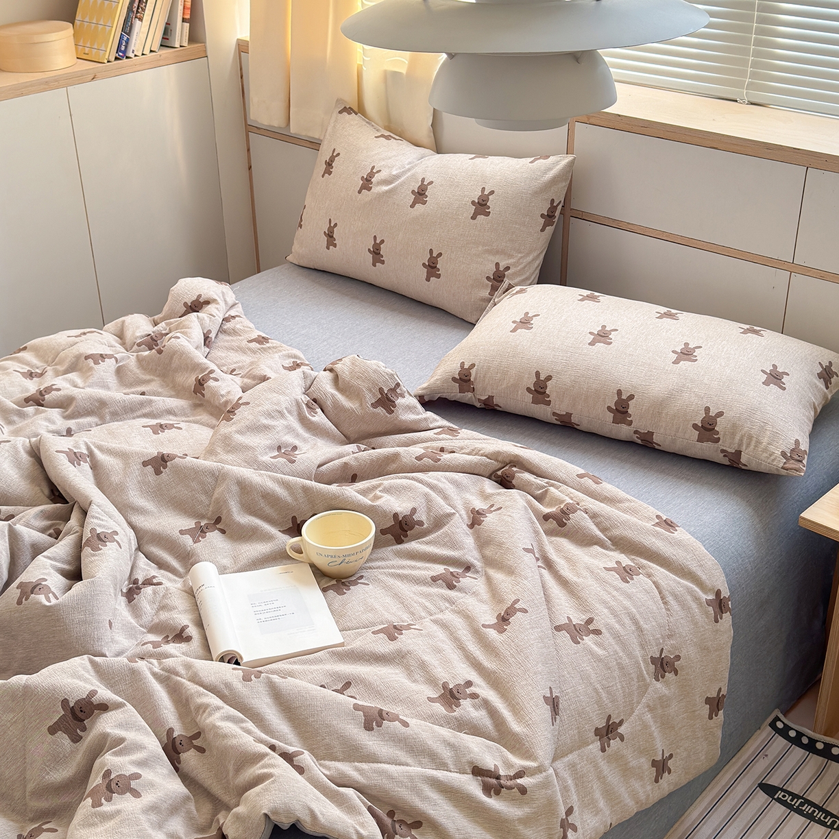 91家纺网 家纺一手货源 找家纺 老帅的工厂店 2026新款A类大豆色织提花夏被 棕兔