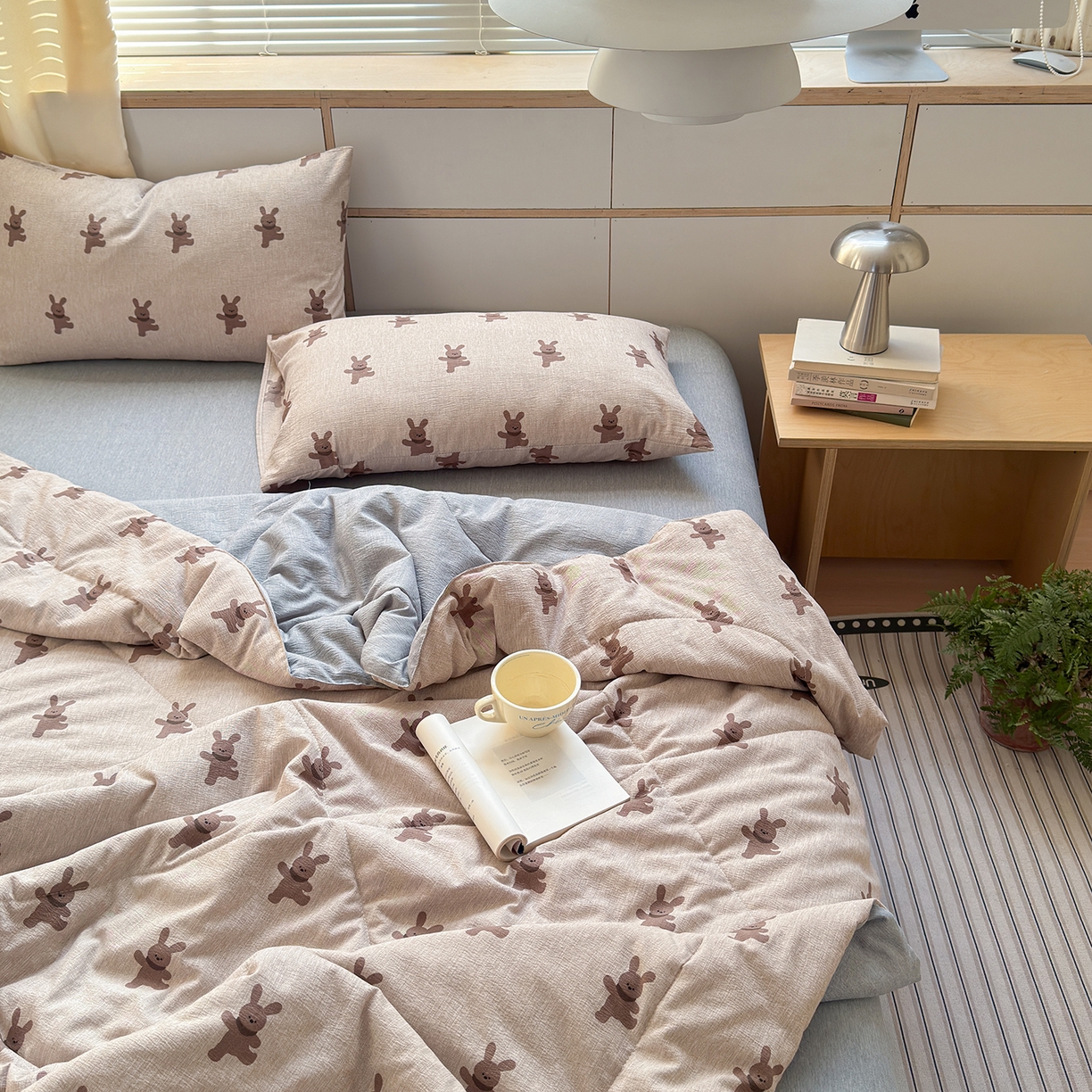 91家纺网 家纺一手货源 找家纺 老帅的工厂店 2026新款A类大豆色织提花夏被 棕兔