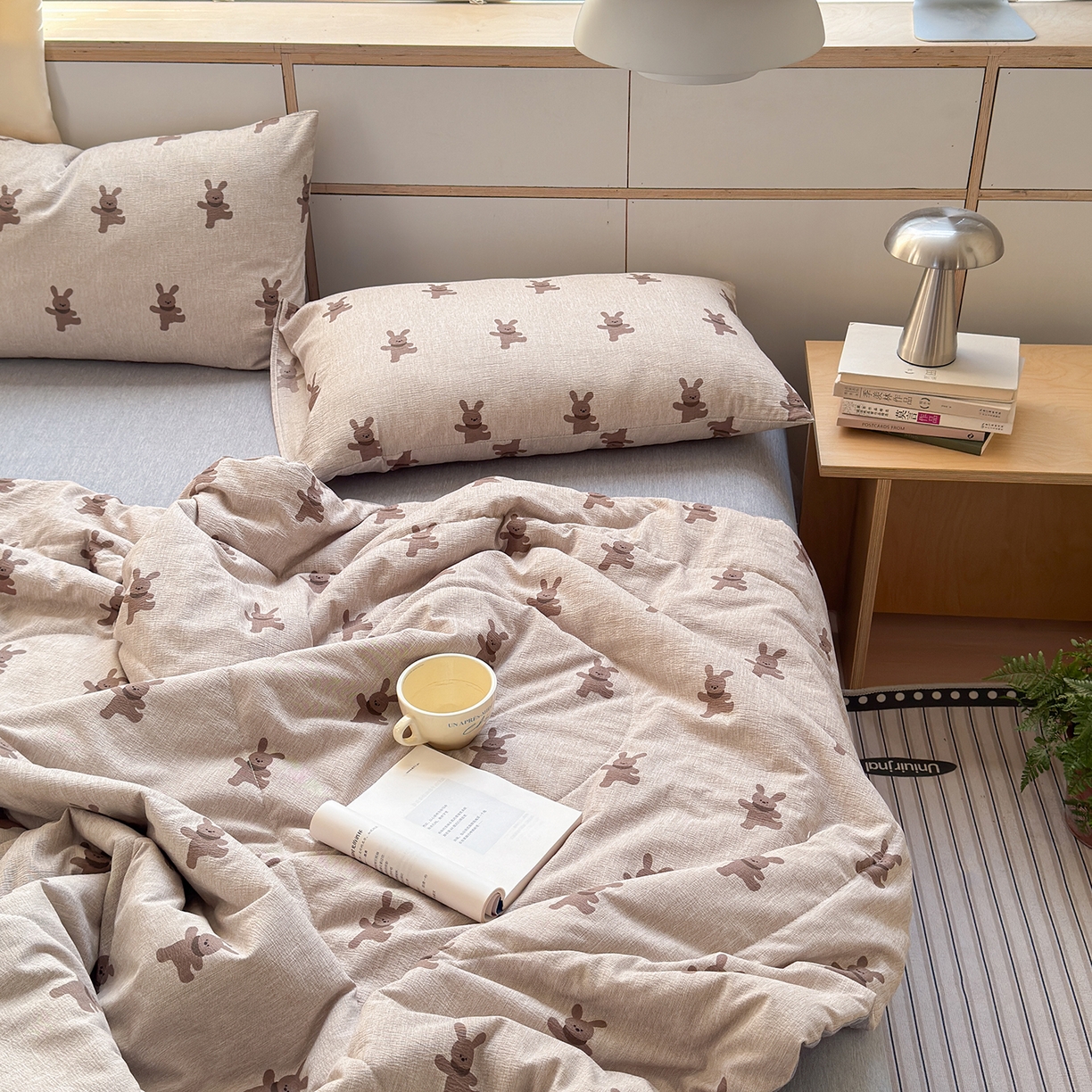 91家纺网 家纺一手货源 找家纺 老帅的工厂店 2026新款A类大豆色织提花夏被 棕兔