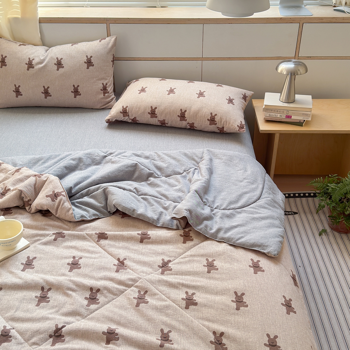 91家纺网 家纺一手货源 找家纺 老帅的工厂店 2026新款A类大豆色织提花夏被 棕兔