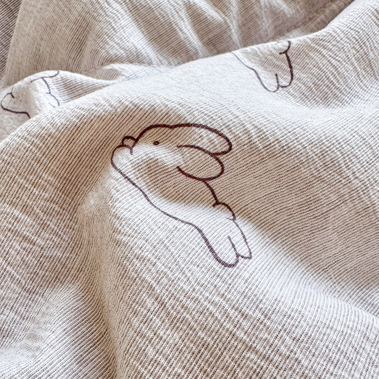 91家纺网 家纺一手货源 找家纺 老帅的工厂店 2026新款A类大豆色织提花夏被 软萌云兔