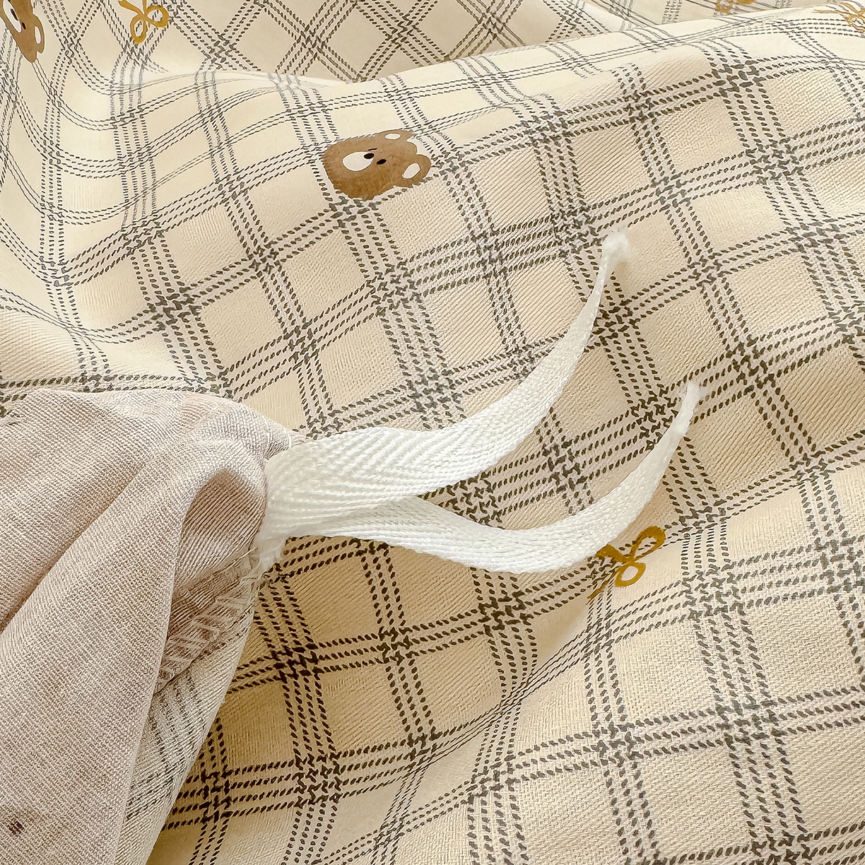 91家纺网 家纺一手货源 找家纺 铺尚美家纺 2026新款12868新疆全棉纯棉单品被套系列（提供质检报告） 温莎小熊