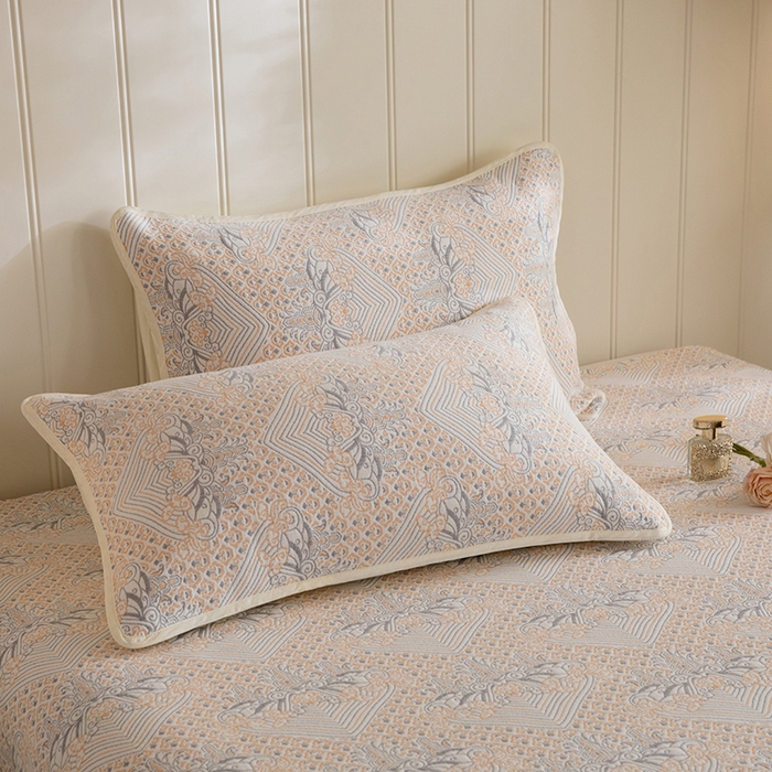 91家纺网 家纺一手货源 找家纺 （总）美达家纺 2026新款全棉色织六层纱高温砂洗花边床盖单品床盖床盖单件