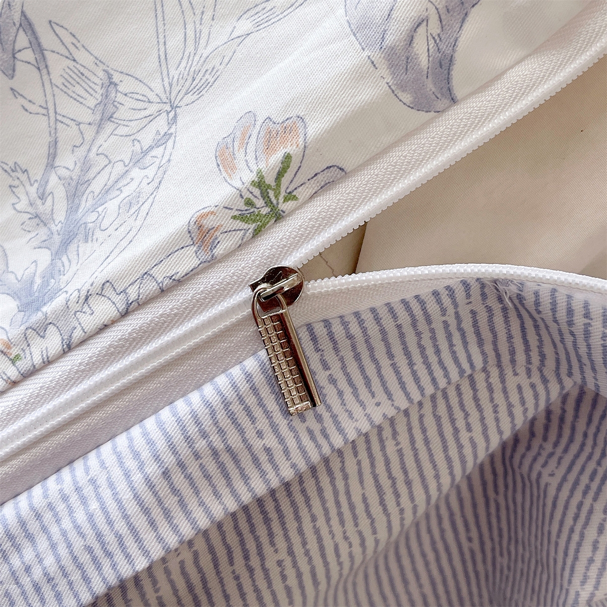 91家纺网 家纺一手货源 找家纺 宝齐莱家纺 2026新款全棉纯棉13372印花被套单被套被套单件 浮光花影