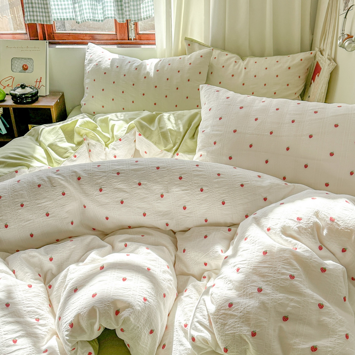 91家纺网 家纺一手货源 找家纺 田野 2026新款水洗棉提花人字小清新系列四件套 草莓奶绿