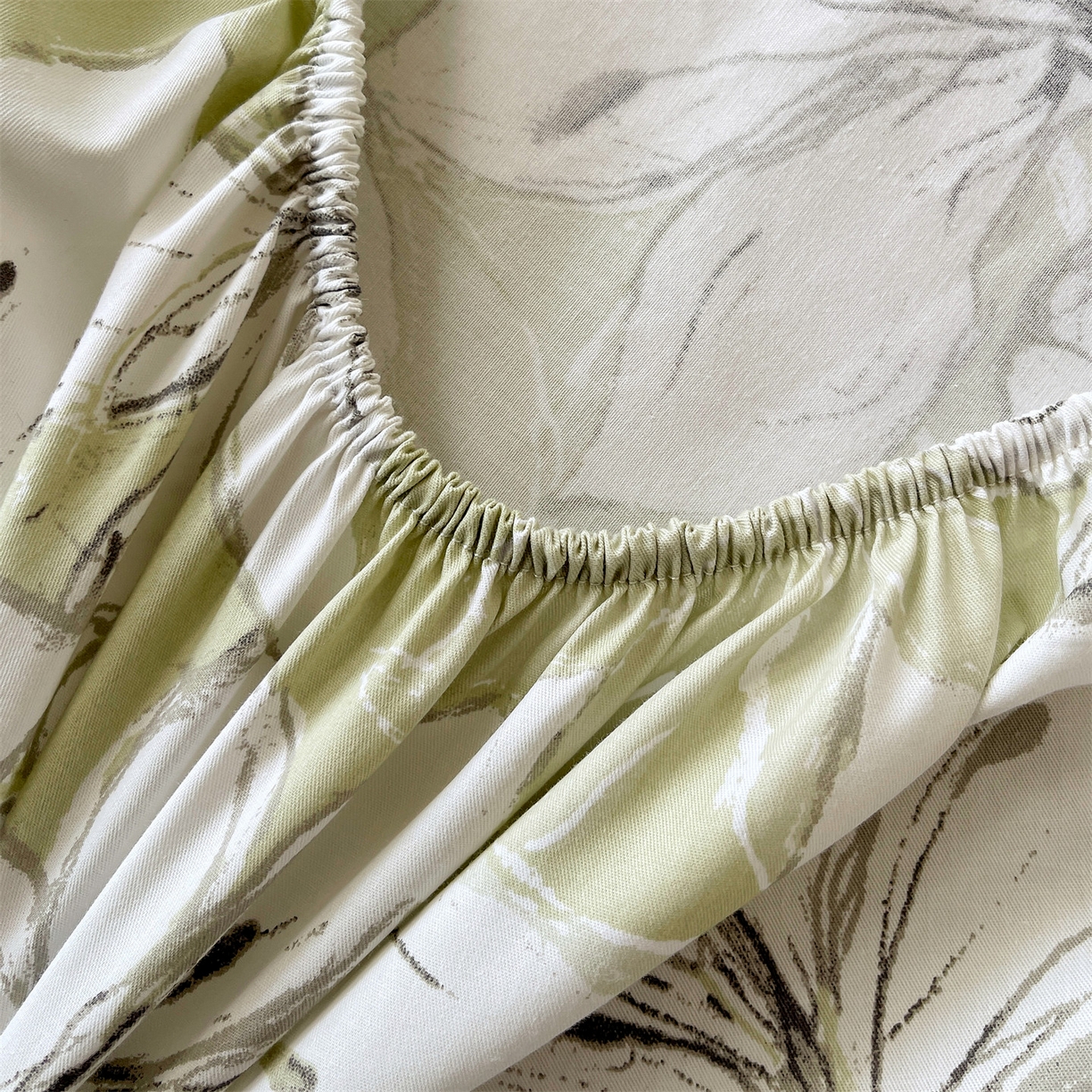 91家纺网 家纺一手货源 找家纺 宝齐莱家纺 2026新款全棉纯棉13372印花单床笠床笠单件 云间月