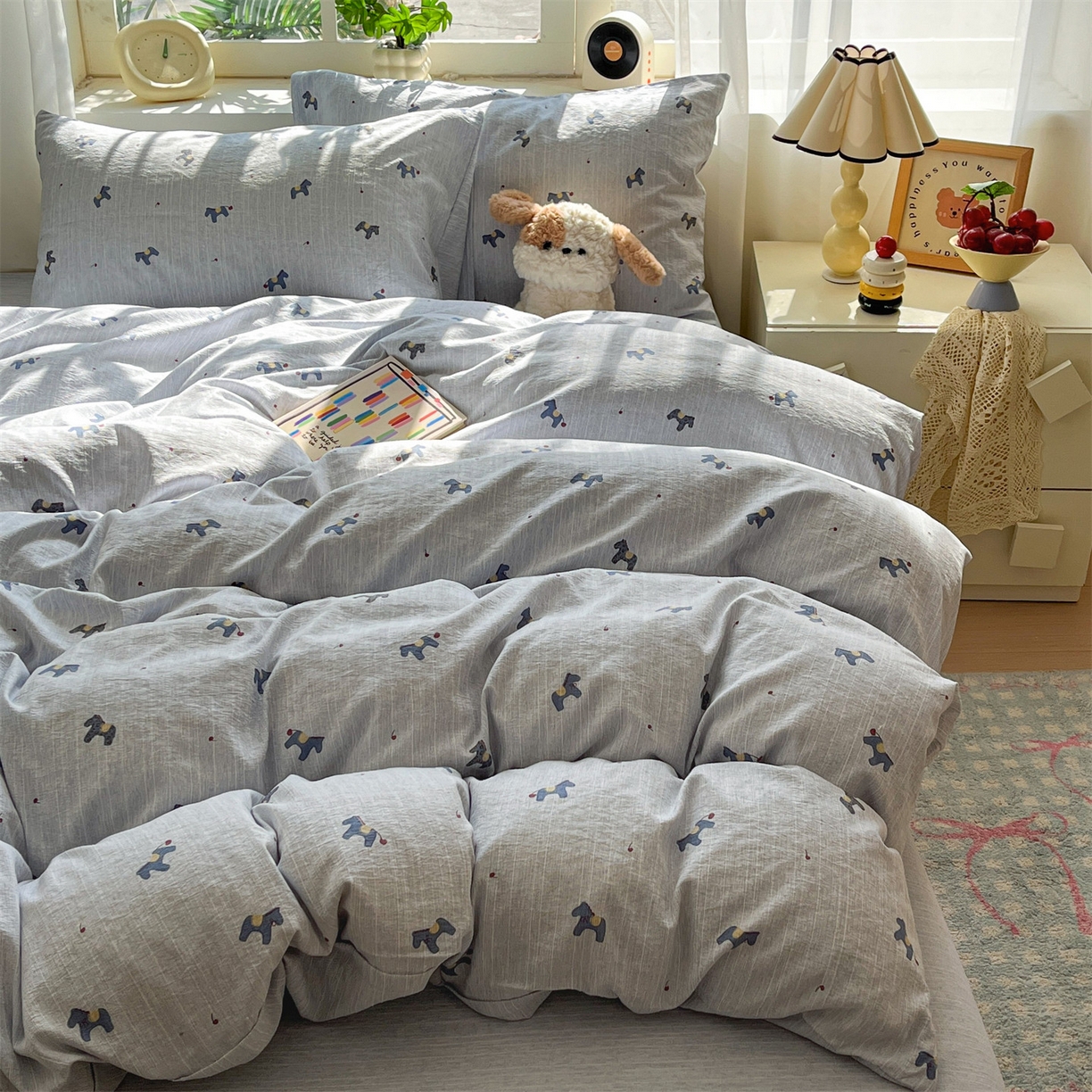 91家纺网 家纺一手货源 找家纺 盛秋家纺 2026春夏新款亲肤舒适色织四件套-洛基系列 宝丽+牛奶蓝