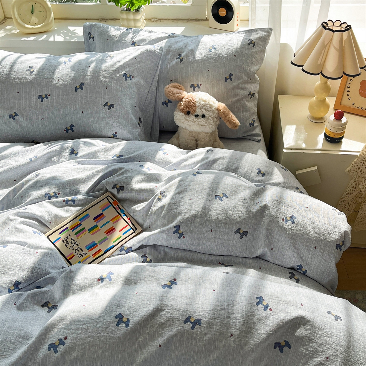 91家纺网 家纺一手货源 找家纺 盛秋家纺 2026春夏新款亲肤舒适色织四件套-洛基系列 宝丽+牛奶蓝