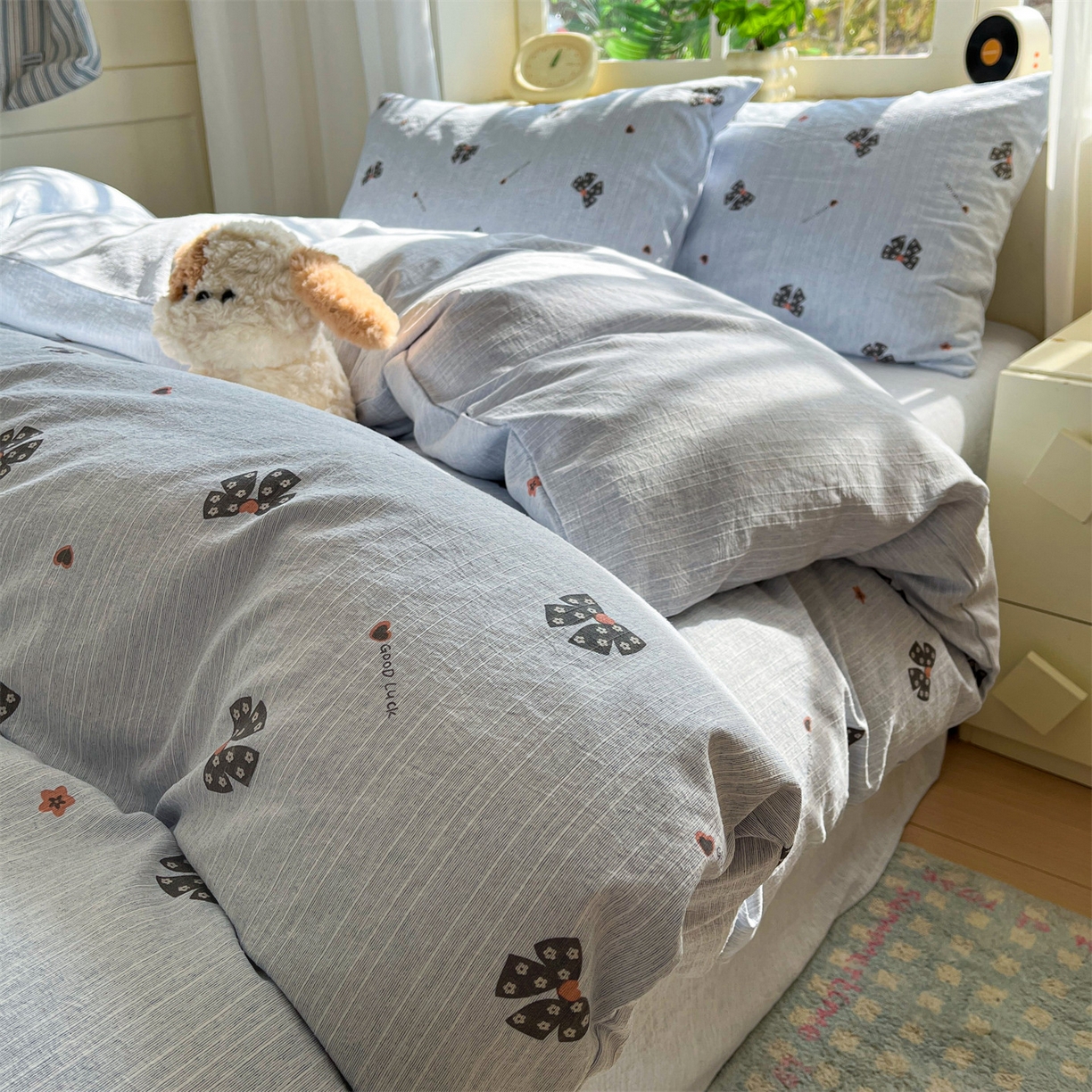 91家纺网 家纺一手货源 找家纺 盛秋家纺 2026春夏新款亲肤舒适色织四件套-洛基系列 好运结+牛仔蓝