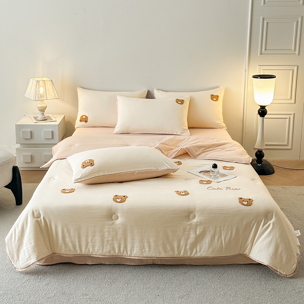 91家纺网 家纺一手货源 找家纺 （总）遇见家居生活馆 2026新款水洗棉毛巾绣夏被四件套-艾拉