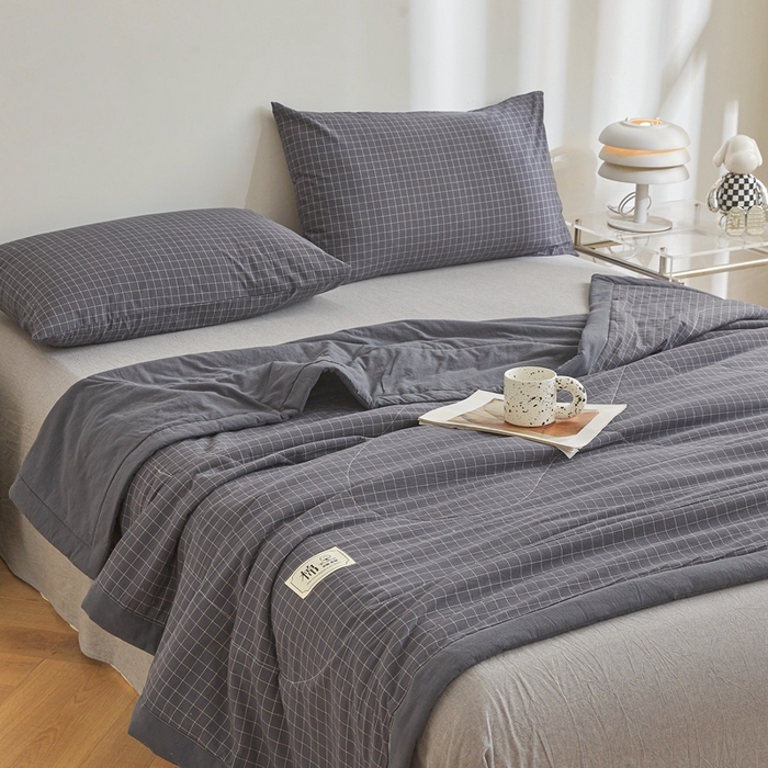 91家纺网 家纺一手货源 找家纺 爱屋及屋 2026新款无印风新疆棉花夏被夏凉被被子被芯 黑小格