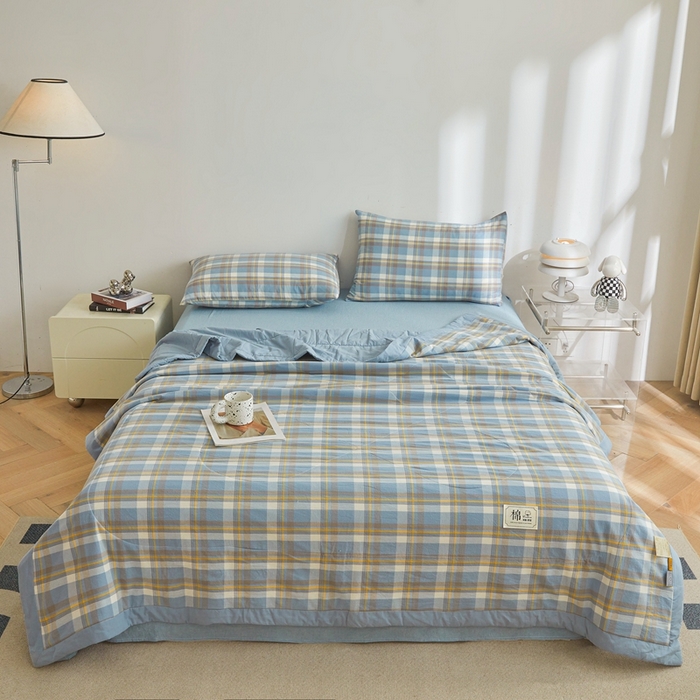 91家纺网 家纺一手货源 找家纺 爱屋及屋 2026新款无印风新疆棉花夏被夏凉被被子被芯 简析蓝