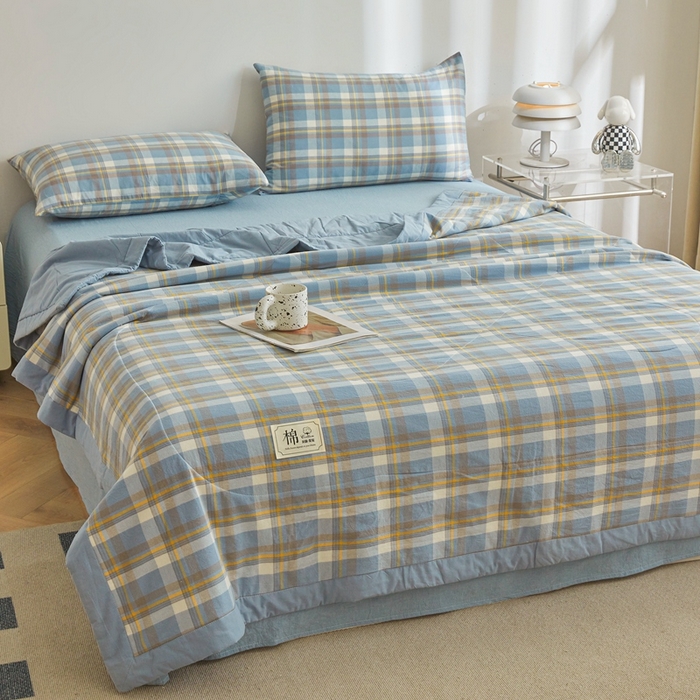 91家纺网 家纺一手货源 找家纺 爱屋及屋 2026新款无印风新疆棉花夏被夏凉被被子被芯 简析蓝