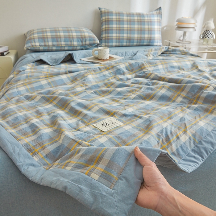 91家纺网 家纺一手货源 找家纺 爱屋及屋 2026新款无印风新疆棉花夏被夏凉被被子被芯 简析蓝