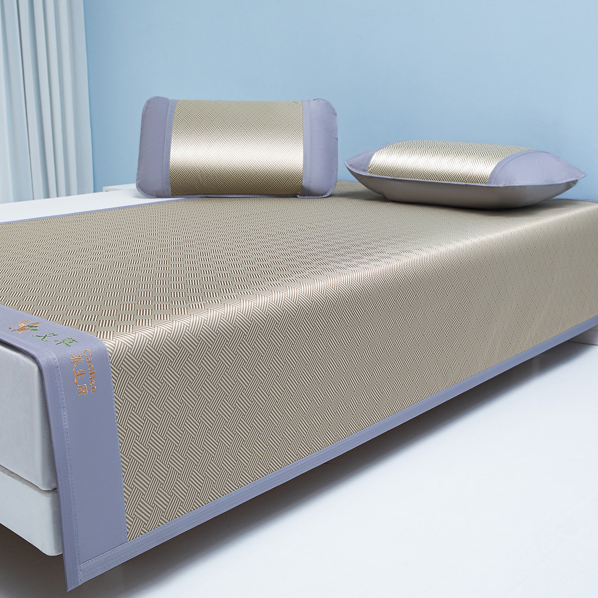 91家纺网 家纺一手货源 找家纺 （总）席都凉席工厂店 2026新款可机洗水洗艾草凉感冰丝高精密碳光软席饼干花三件套