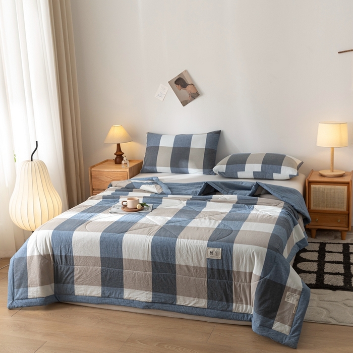 91家纺网 家纺一手货源 找家纺 爱屋及屋 2026新款无印风新疆棉花夏被夏凉被被子被芯 蓝咖大格