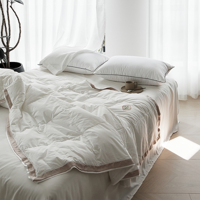 91家纺网 家纺一手货源 找家纺 （总）岚司羽 2026新款95%白鸭绒可水洗羽绒夏被