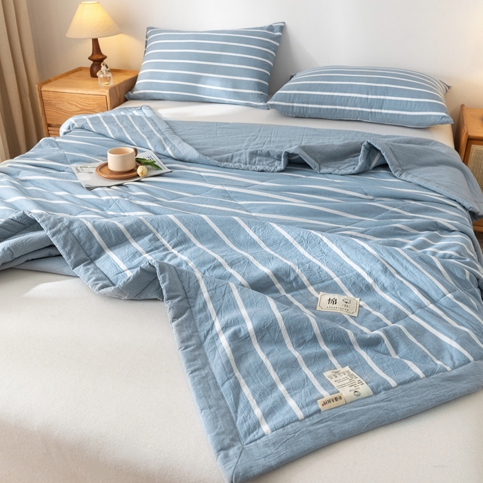 91家纺网 家纺一手货源 找家纺 爱屋及屋 2026新款无印风新疆棉花夏被夏凉被被子被芯 蓝条纹