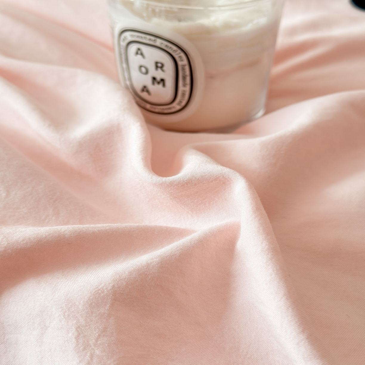 91家纺网 家纺一手货源 找家纺 遇见家居生活馆 2026新款水洗棉毛巾绣夏被四件套-艾拉 艾拉-蝴蝶结嫩粉+浅灰