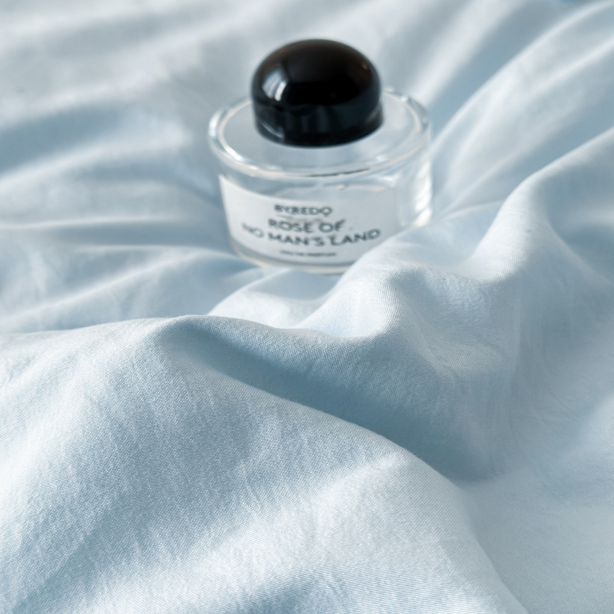 91家纺网 家纺一手货源 找家纺 遇见家居生活馆 2026新款水洗棉毛巾绣夏被四件套-艾拉 艾拉-小狗飘蓝+浅灰