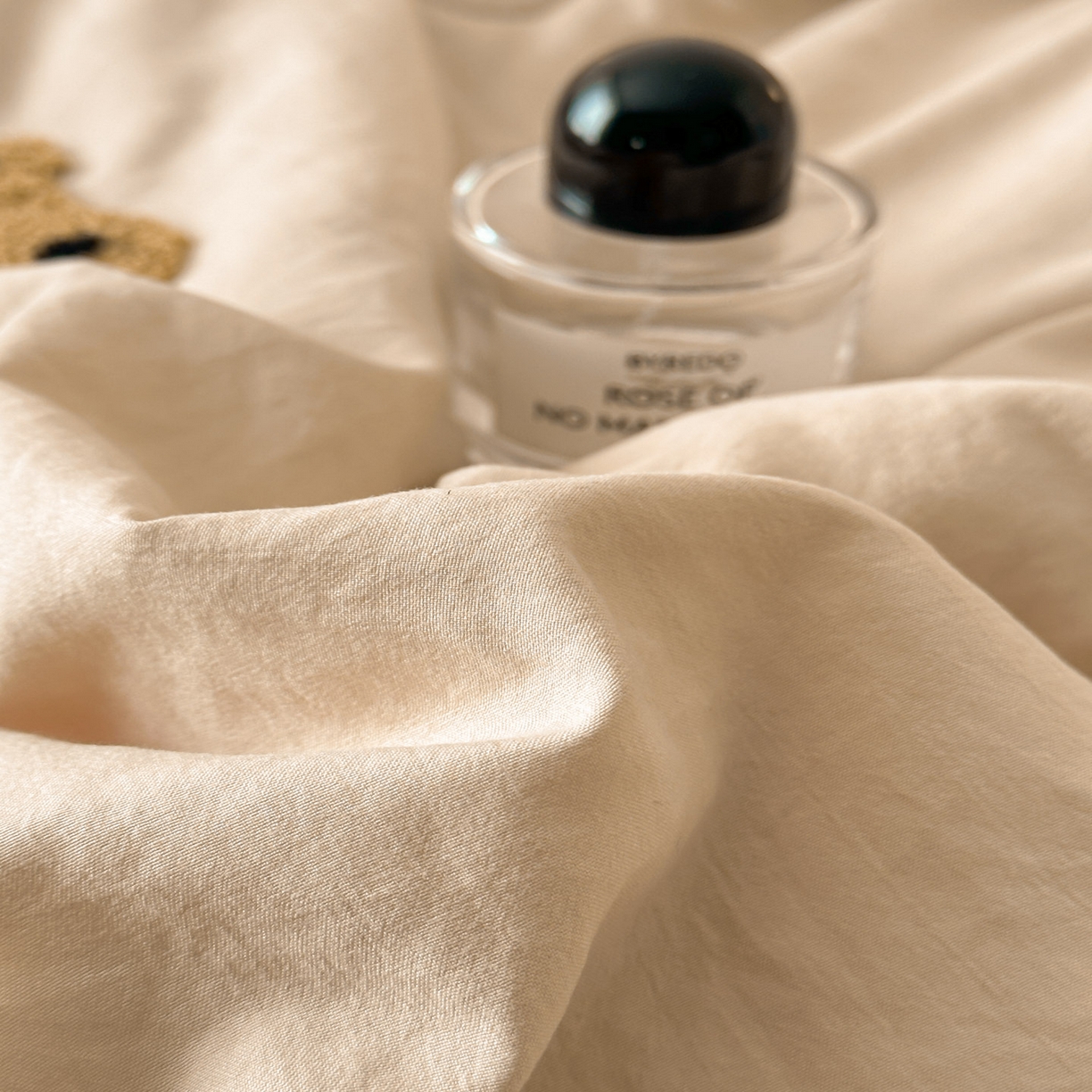 91家纺网 家纺一手货源 找家纺 遇见家居生活馆 2026新款水洗棉毛巾绣夏被四件套-艾拉 艾拉-小熊香槟