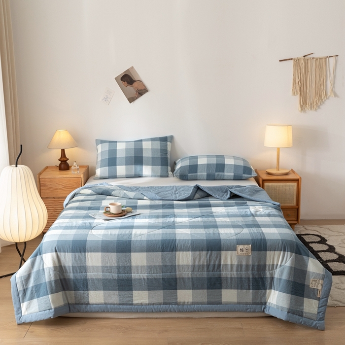 91家纺网 家纺一手货源 找家纺 爱屋及屋 2026新款无印风新疆棉花夏被夏凉被被子被芯 蓝中格