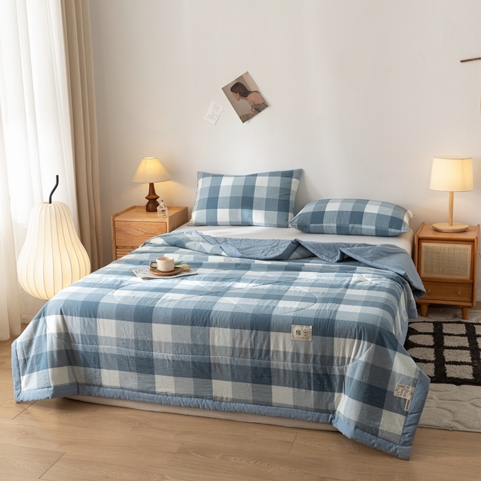 91家纺网 家纺一手货源 找家纺 爱屋及屋 2026新款无印风新疆棉花夏被夏凉被被子被芯 蓝中格