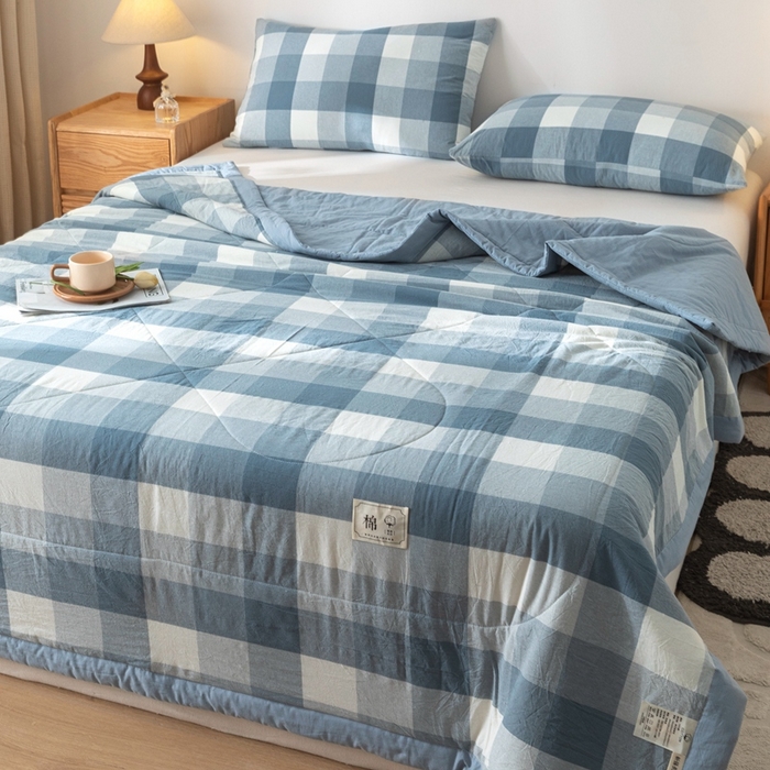 91家纺网 家纺一手货源 找家纺 爱屋及屋 2026新款无印风新疆棉花夏被夏凉被被子被芯 蓝中格
