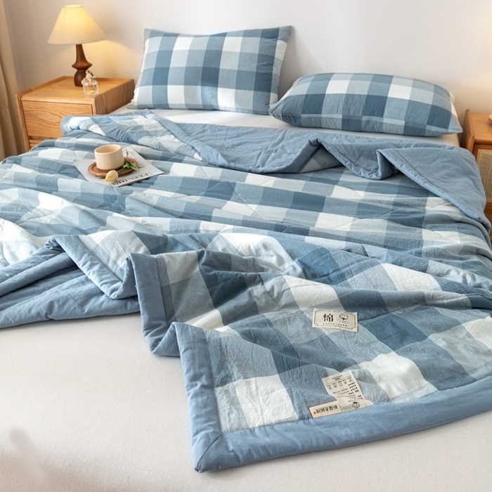 91家纺网 家纺一手货源 找家纺 爱屋及屋 2026新款无印风新疆棉花夏被夏凉被被子被芯 蓝中格