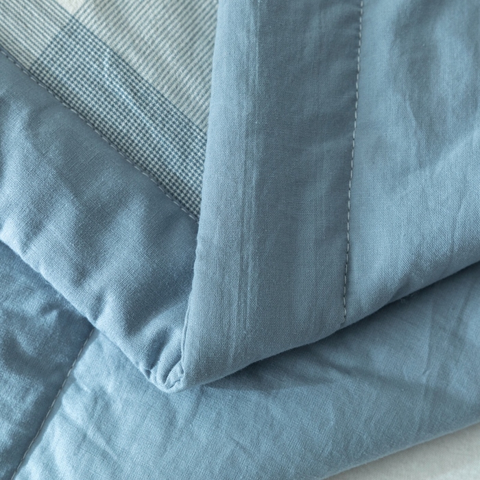 91家纺网 家纺一手货源 找家纺 爱屋及屋 2026新款无印风新疆棉花夏被夏凉被被子被芯 蓝中格