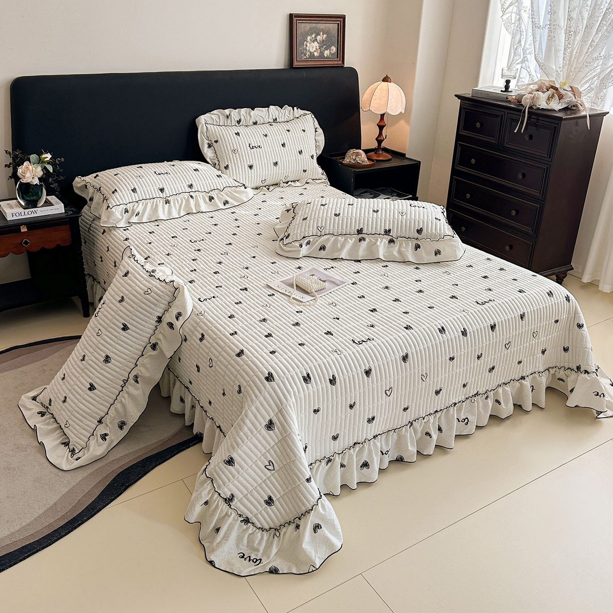 91家纺网 家纺一手货源 找家纺 眠势力 2026新款双层纱花边床盖四件套加厚夹棉云感皱皱纱大花边床单套件赫本风 心语告白