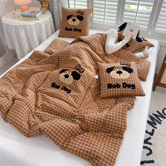 91家纺网 家纺一手货源 找家纺 （总）宝马家纺  2026年新款色织全棉毛巾绣抱枕被系列