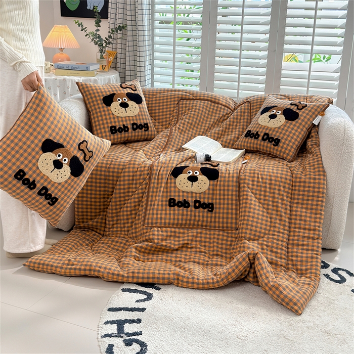 91家纺网 家纺一手货源 找家纺 （总）宝马家纺  2026年新款色织全棉毛巾绣抱枕被系列