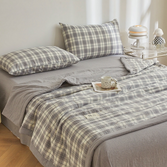 91家纺网 家纺一手货源 找家纺 爱屋及屋 2026新款无印风新疆棉花夏被夏凉被被子被芯 洛可可灰