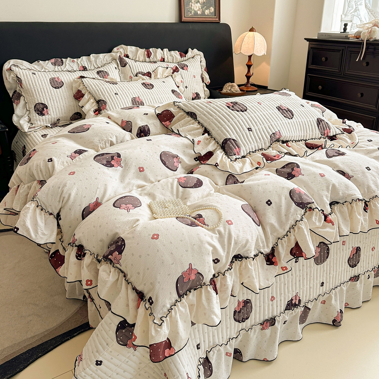 91家纺网 家纺一手货源 找家纺 （总）眠势力 2026新款双层纱花边床盖四件套加厚夹棉云感皱皱纱大花边床单套件赫本风