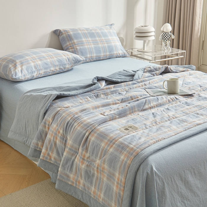 91家纺网 家纺一手货源 找家纺 爱屋及屋 2026新款无印风新疆棉花夏被夏凉被被子被芯 莫尼蓝