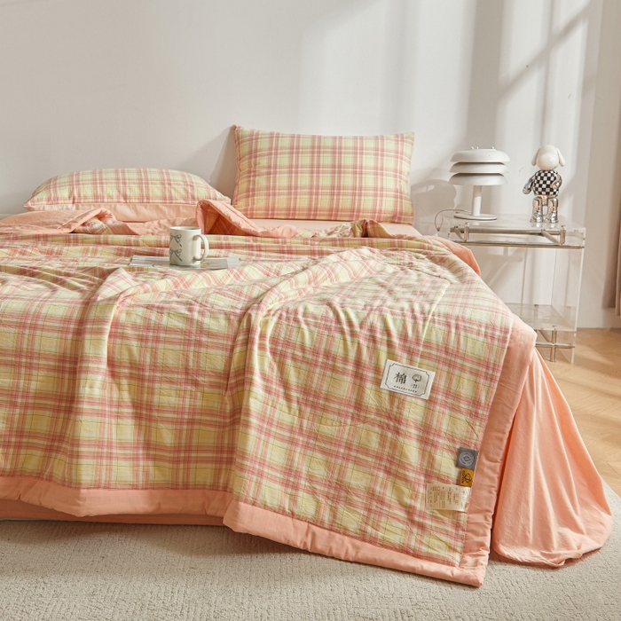 91家纺网 家纺一手货源 找家纺 爱屋及屋 2026新款无印风新疆棉花夏被夏凉被被子被芯 柠檬粉格