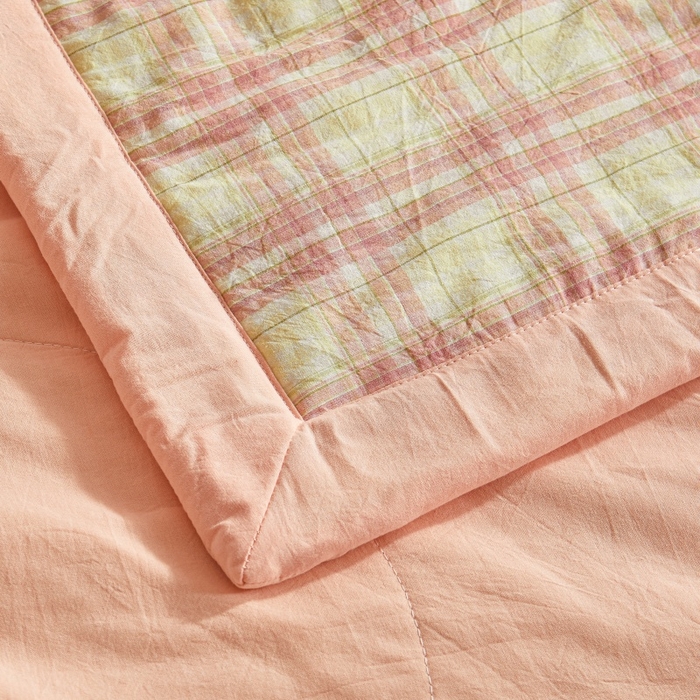 91家纺网 家纺一手货源 找家纺 爱屋及屋 2026新款无印风新疆棉花夏被夏凉被被子被芯 柠檬粉格