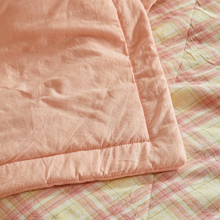 91家纺网 家纺一手货源 找家纺 爱屋及屋 2026新款无印风新疆棉花夏被夏凉被被子被芯 柠檬粉格