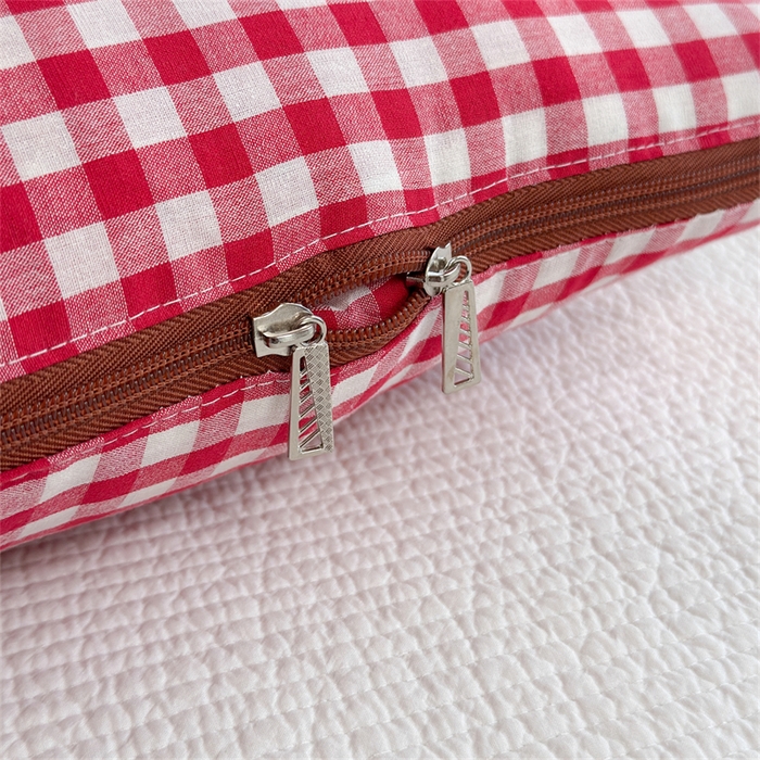 91家纺网 家纺一手货源 找家纺 宝马家纺  2026年新款色织全棉毛巾绣抱枕被系列 咖啡猫