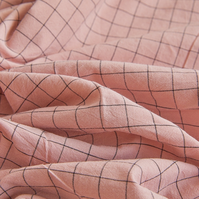 91家纺网 家纺一手货源 找家纺 爱屋及屋 2026新款无印风新疆棉花夏被夏凉被被子被芯 雾粉格